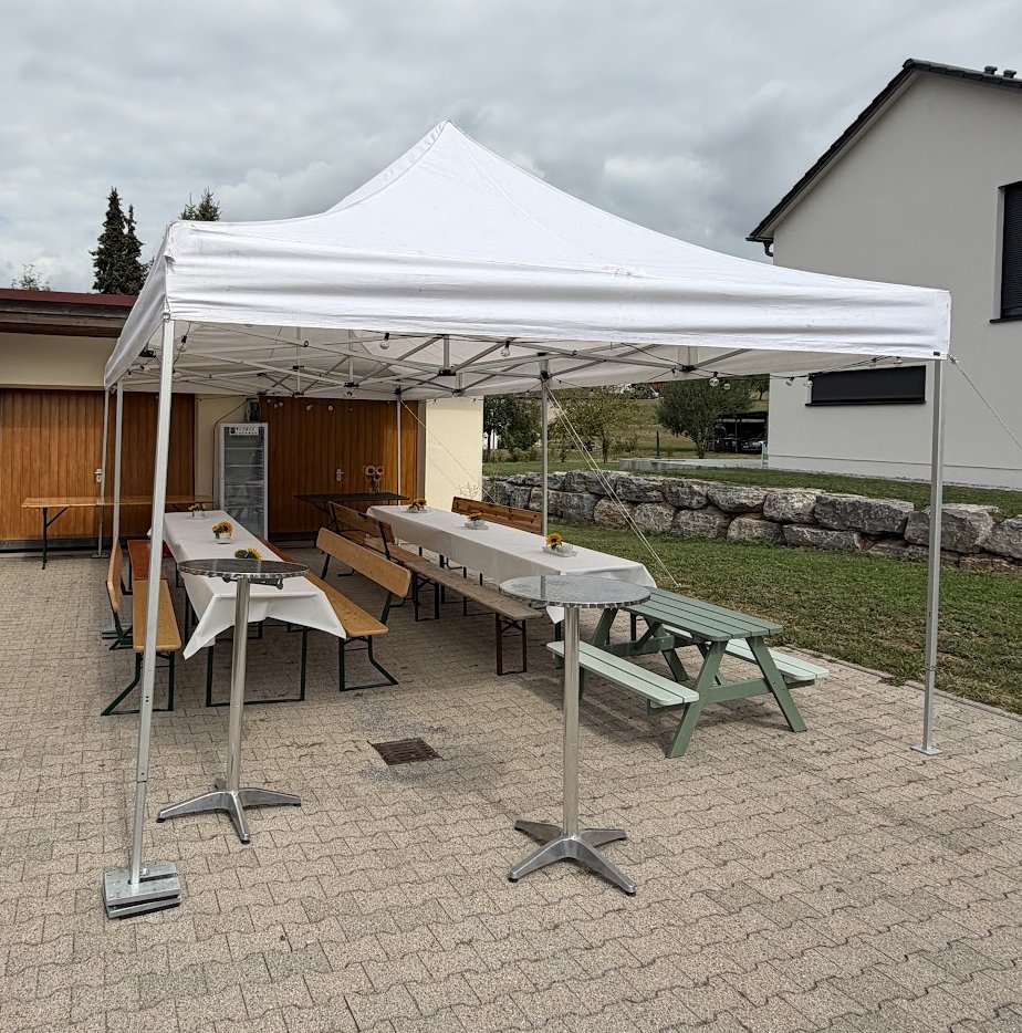 Pavillon 4 × 8 m